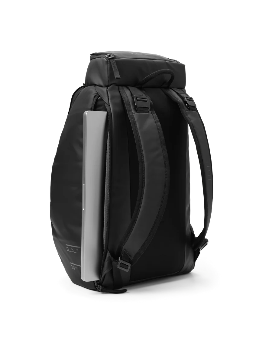 Db Hugger Backpack 30L - Black Out